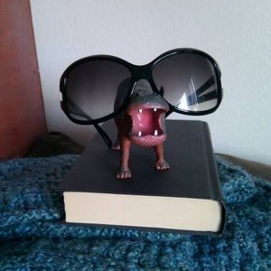 Meet your Posher, Emmie